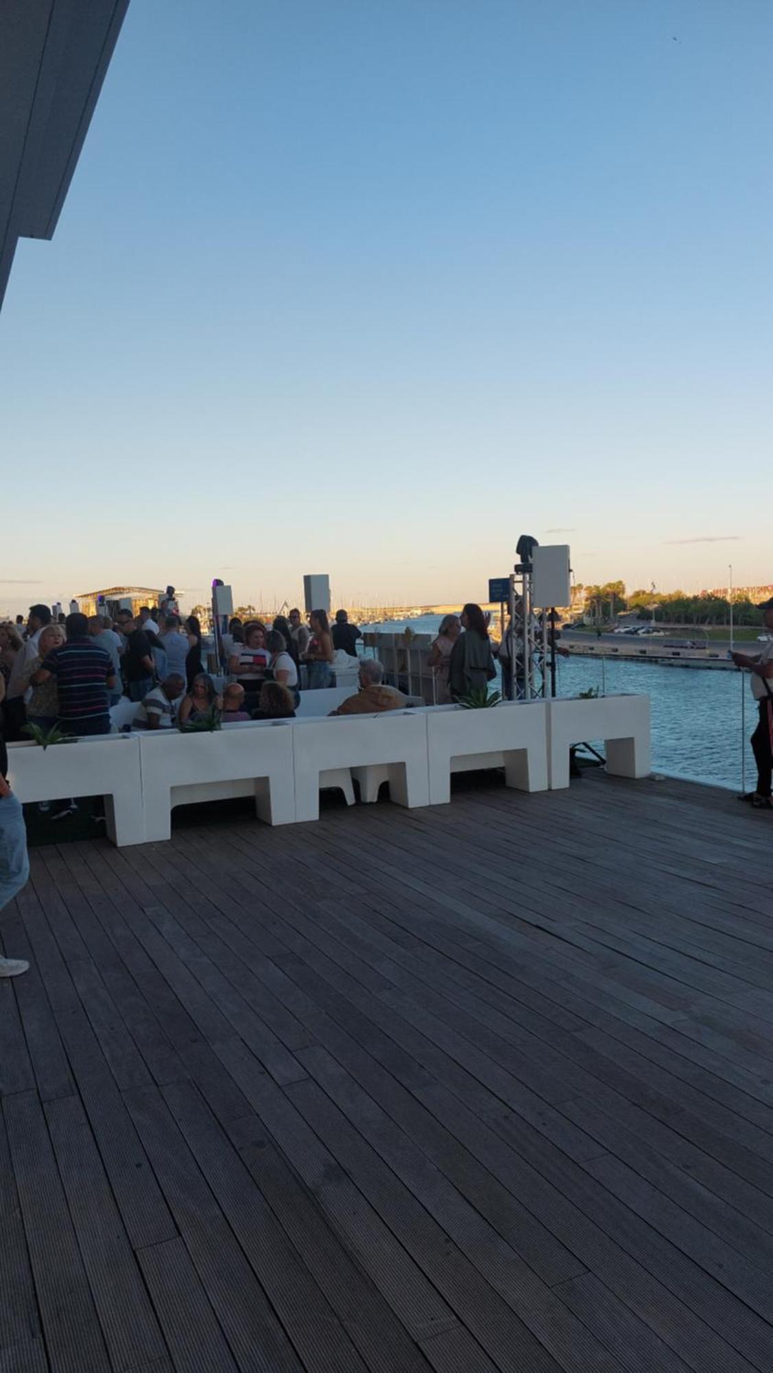Lyesblb Aparthotel Valencia Exteriör bild
