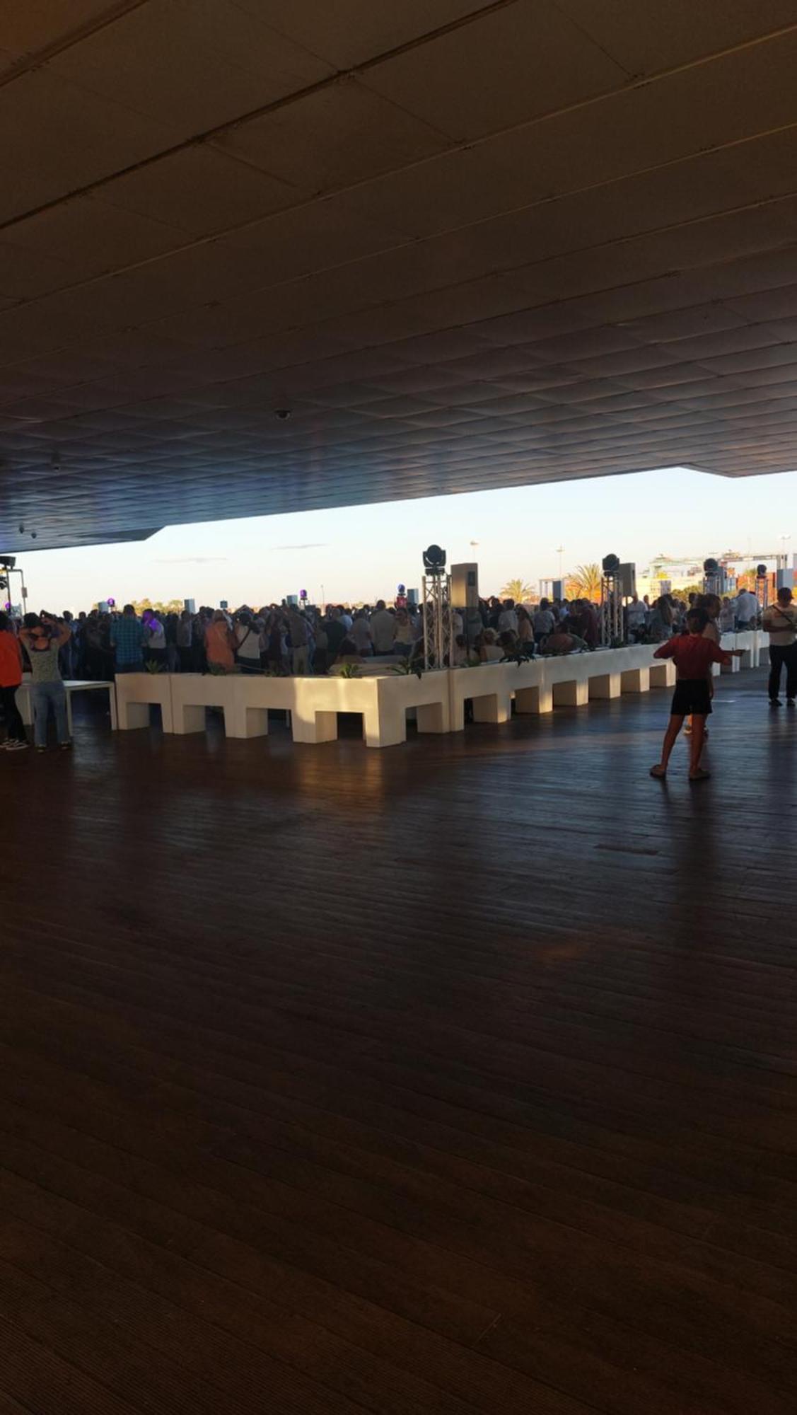 Lyesblb Aparthotel Valencia Exteriör bild